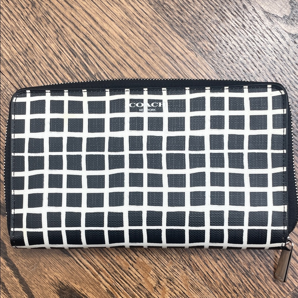 COACH Black and White Grid Zip Card Holder Wallet